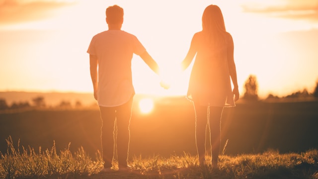 Не кажуть першими "я люблю тебе". 3 знаки Зодіаку, яким важко зізнаватися у почуттях